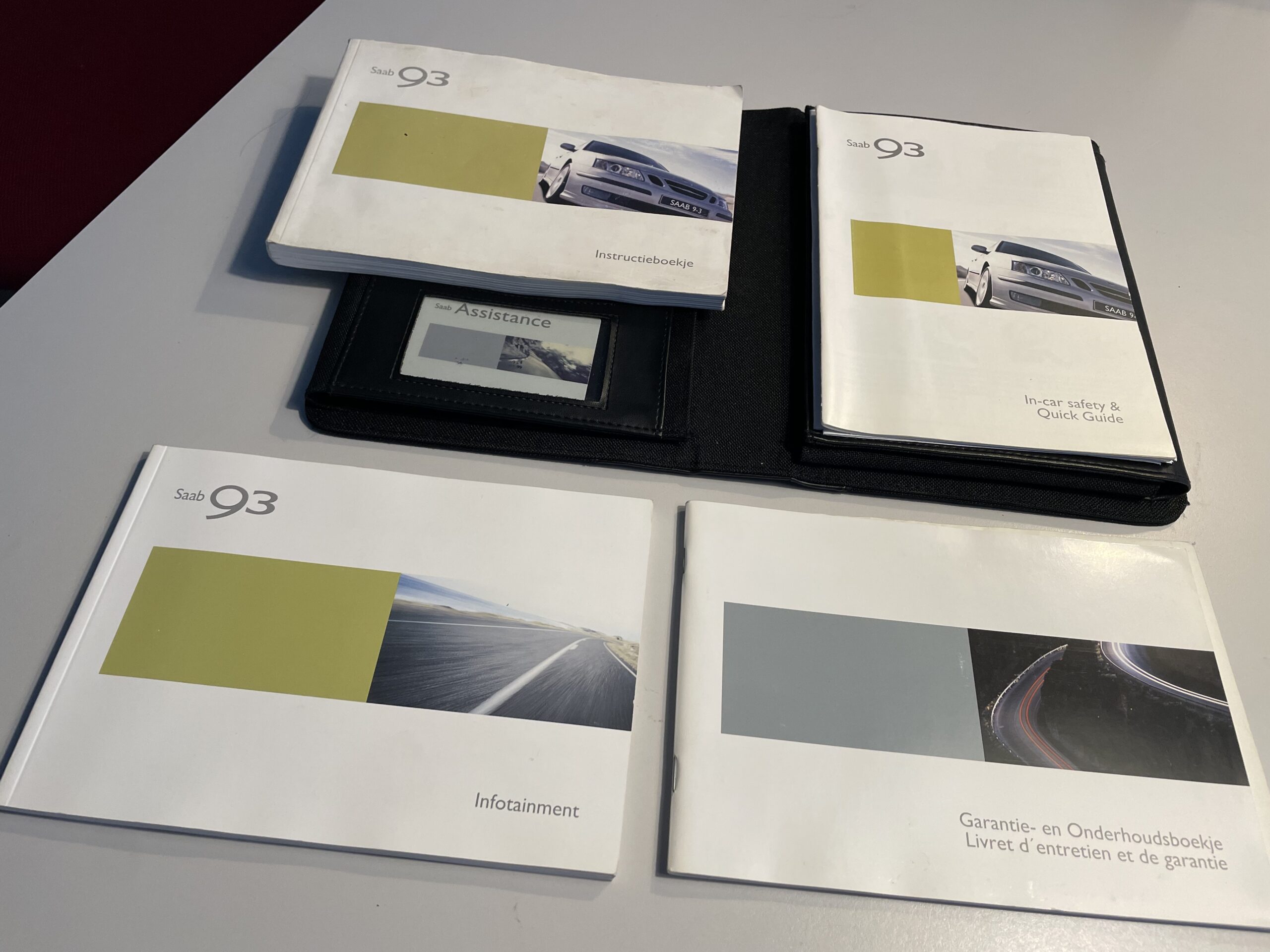 Saab 9-3 1.8T Vector Cabrio | Bijzonder mooi | Zeer goed onderhouden | Afneembare trekhaak | Youngtimer - Afbeelding 42